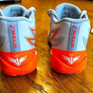 PUMA M.E.L.O. Nitro infused basketball shoes size 5